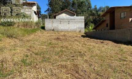Terreno a venda no Bosque dos Eucalíptos , bairro em expansão  Próximo da Alameda Professor Lucas Nogueira Garcez, corredor gastronômico da cidade.