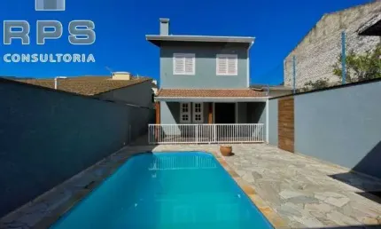 Casa na Vila Giglio com 03 quartos  sendo 01 suite , sala 02 ambientes , 04 banheiros , área gourmet com piscina, garagem coberta, 360m² de terreno!