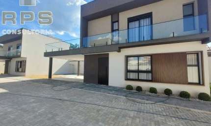 Casas em condomínio na Vila Giglio, apenas 5 casas, 03 suites , 02 ou 03 vagas de garagem, piscina e área gourmet, 100mts da Lucas!