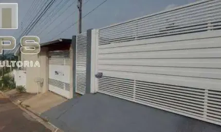 Casa térrea no Jardim Paulista com 3 quartos e piscina com hidro
