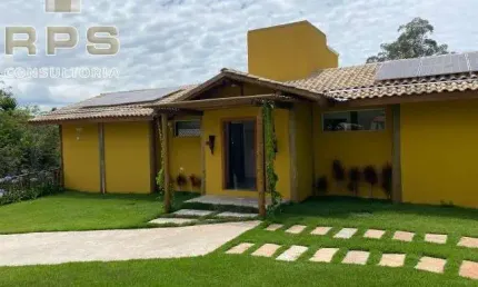 Chácara a venda no Condomínio Horto Ivan, 04 suites , sendo 01 com closet  Lavabo  Salas amplas divididas em 3 ambientes, piscina , área gourmet