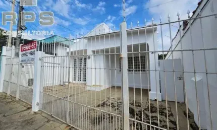 Casa térrea para fins comerciais na região do centro de atibaia, rua estratégica e repleta de comércio com alto fluxo de pessoas!