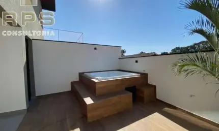 Casa nova no jardim maristela em atibaia , com 03 suites , spa , churrasqueira com área gourmet , cozinha com depósito , lavabo , sala , garagem