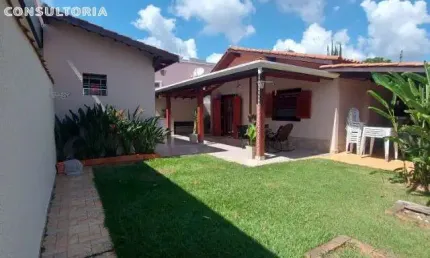 Casa a venda Condominio Terras de Atibaia I 03 dormitórios sendo 01suíte , 01 banheiro social Sala de estar Varanda ,área gourmet