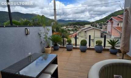 Casa a venda no Jardim Maristela em Atibaia , Imóvel com : 03 suítes , lavabo ,Sala dois ambientes, Cozinha planejada, Lavanderia coberta , garagem
