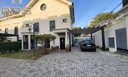 Casa à venda e locação em Condomínio na Vila Giglio em Atibaia, 4 quartos sendo suítes, repleta de armários planejados, 250m² de área construída!