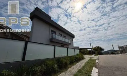 Casa à venda no condomínio terras de atibaia, 3 suítes, conceito aberto, área gourmet integrada, fechadura eletrônica, varanda, aceita financiamento.