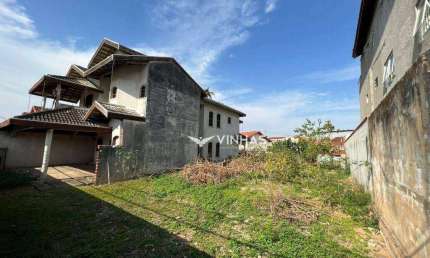 Sobrado com 3 dormitórios à venda, 240 m² por R$ 1.100.000,00 - Santana - São José dos Campos/SP
