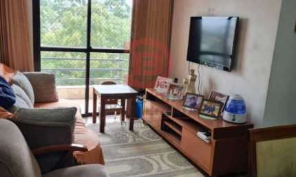 Apartamento 2 quartos e 1 vaga de garagem - Vila Carmosina