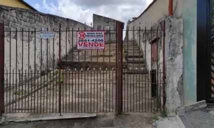 Terreno proximo a metro patriarca com 02 casa para demolicao