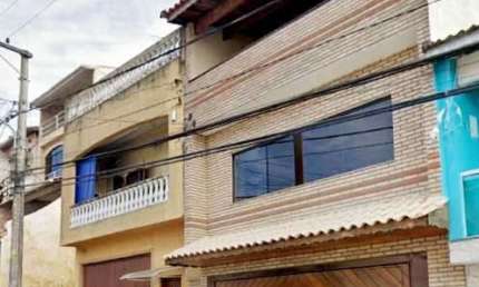 Sobrado com 3 quartos sendo 1 suite, espaco com Gourmet com churrasqueira - Cidade Lider
