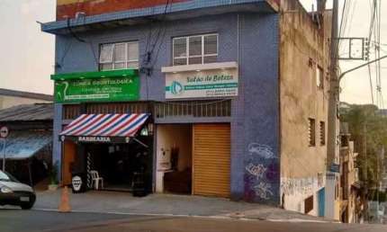 Predio comercial com 4 saloes comerciais, 4 salas e 1 casa. - Ermelino Matarazzo