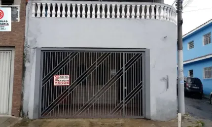 Sobrado de 2 quartos com casa nos fundos - Itaquera - Sao Paulo