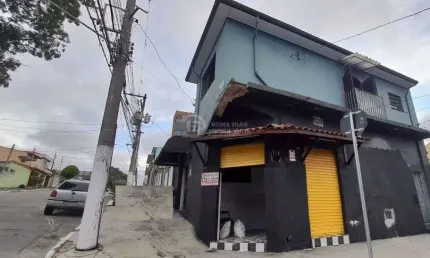 Oportunidade para Investidores: 3 saloes comercias e 2 casas - Vila Re