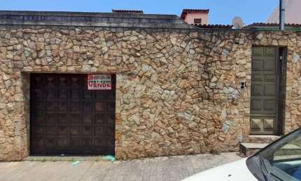Sobrado 5 quartos e 1 vaga de garagem - Cid. A. E. Carvalho