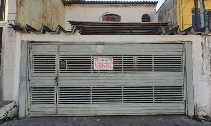 Sobrado a venda - 3 suites e 2 vagas de garagem - Vila Re