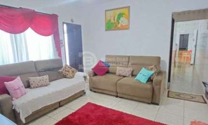 Casa Terrea a Venda no Burgo Paulista, 3 Dormitorios e 5 Vagas, 120m