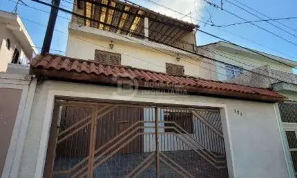 Sobrado  na Vila Re, Sao Paulo - 03 dormitorios e 04 garagens!