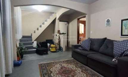 Sobrado de 3 Quartos com 1 Suite, Edicula e Comercio a Venda, Jardim Portugal