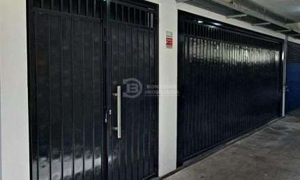 Sobrado de Luxo no Tremembe - 4 suites, 5 garagens, Condominio Fechado em Sao Paulo