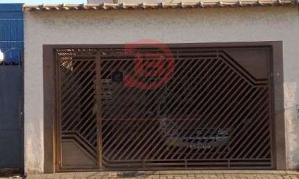 Lindo Sobrado a Venda na Vila Re com 3 Quartos e 2 Vagas de Garagem