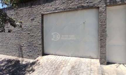 Sobrado de 4 Dormitorios com 3 Suites a Venda, Vila Re