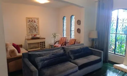 Sobrado a venda - 3 quartos (1suite) e 2 vagas de garagem - Vila Salete