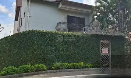 Casa ampla com 4 dormitorios e churrasqueira no parque das paineiras, sao paulo!