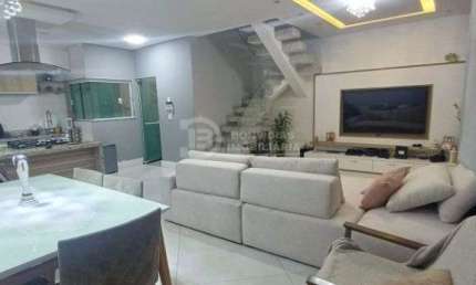 Lindo Sobrado de Condominio com 3 Dormitorios e 3 Vagas, Terraco Gourmet a Venda Na Vila Re, 215m