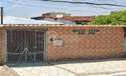 Casa terrea a venda - 3 quartos e 3 vagas de garagem - Jd. Nordeste