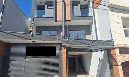 Sobrado novo a venda - 3 quartos (1 suite) e 4 vagas de garagem - Penha