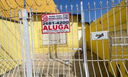 Casa padrao para alugar no Burgo Paulista, Sao Paulo: 1 dormitorio, garagem e mais!