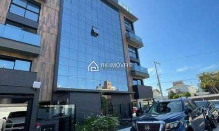 Apartamento decorado com vista para a praia de Jurerê