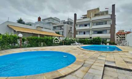 ILHAS DOS NORTE - Apartamento 02 dormitórios sendo 01 suíte MOBILIADO - PÉ NA AREIA!