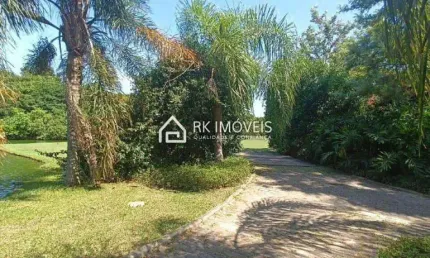 Terreno á venda em excelente localização no costão golf