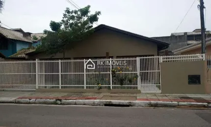 Casa à venda, 4 quartos, 1 suíte, 3 vagas, Canasvieiras - Florianópolis/SC