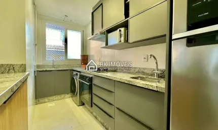 Apartamento 2 suítes, com vaga e churrasqueira, a 150m da praia na região das gaivotas.