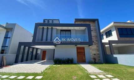 Maravilhosa casa duplex no Red Park, com 3 suítes + quarto adicional e amplo pátio!