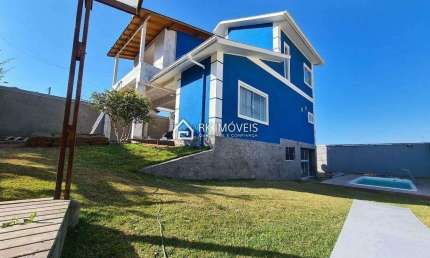 Casa ampla de 290 m² Construídos em Terreno de 375 m², Com Vista Para o Mar e para o Campo