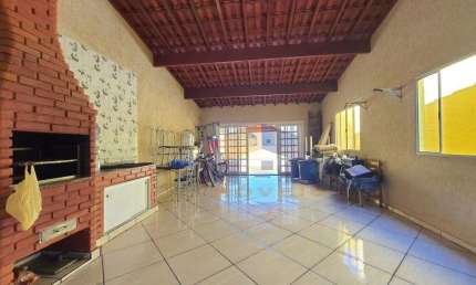 Sobrado para Venda em Poá, Vila Pereta, 5 dormitórios, 1 suíte, 3 banheiros, 2 vagas