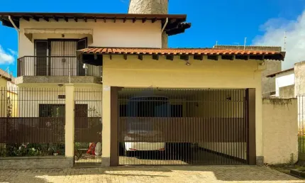 Sobrado para Venda em Suzano, Parque Santa Rosa, 4 dormitórios, 2 suítes, 6 banheiros, 2 vagas