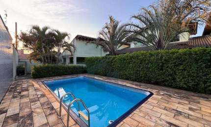 Casa para Venda em Suzano, Jardim Realce, 4 dormitórios, 4 suítes, 6 banheiros, 6 vagas