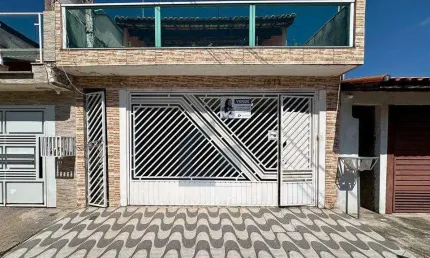 Sobrado para Venda em Suzano, Vila Nova Urupês, 3 dormitórios, 2 banheiros, 2 vagas