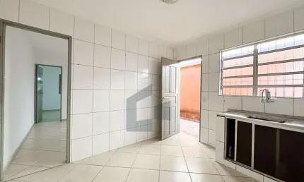 Casa para Venda em Suzano, Vila Figueira, 3 dormitórios, 1 suíte, 3 banheiros, 2 vagas