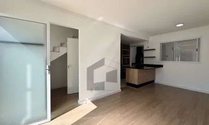 Casa em Condomínio para Venda em Suzano, Vila Colorado, 2 dormitórios, 2 banheiros, 2 vagas