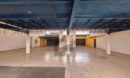 Galpão para locação em poá, vila lúcia, 6 banheiros, 30 vagas