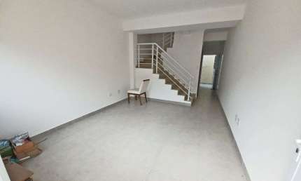 Sobrado com 2 quartos à venda, 65 m² por R$ 315.000 - Tude Bastos (Sítio do Campo) - Praia Grande/SP