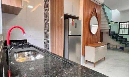 Sobrado com 2 quartos à venda, 60 m² por R$ 385.000 - Maracanã - Praia Grande/SP