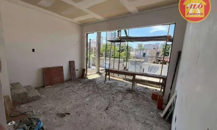 Sobrado com 3 quartos à venda, 89 m² por R$ 570.000 - Vila Guilhermina - Praia Grande/SP