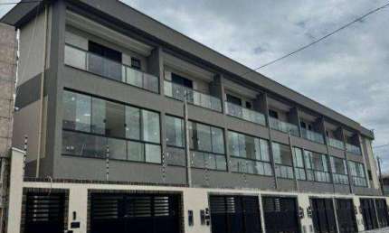Sobrado com 2 quartos à venda, 90 m² por R$ 460.000 - Maracanã - Praia Grande/SP